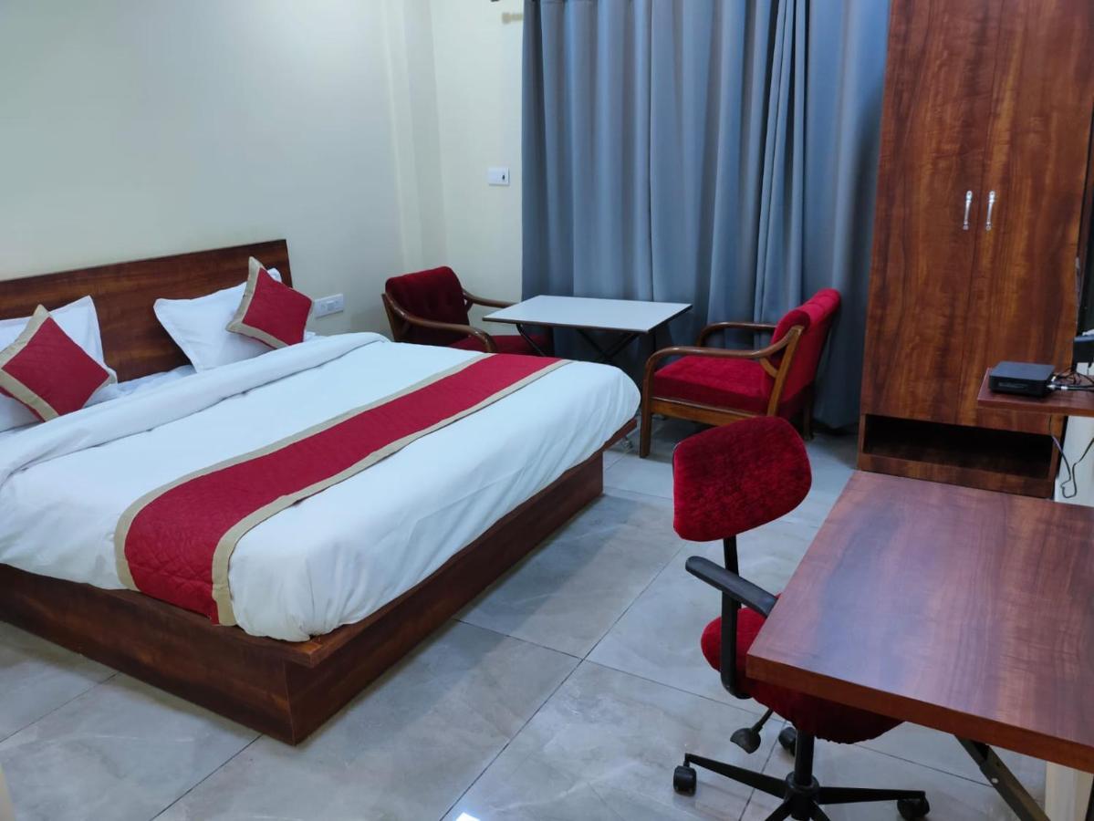 Hotel Manorama Inn 러크나우 외부 사진