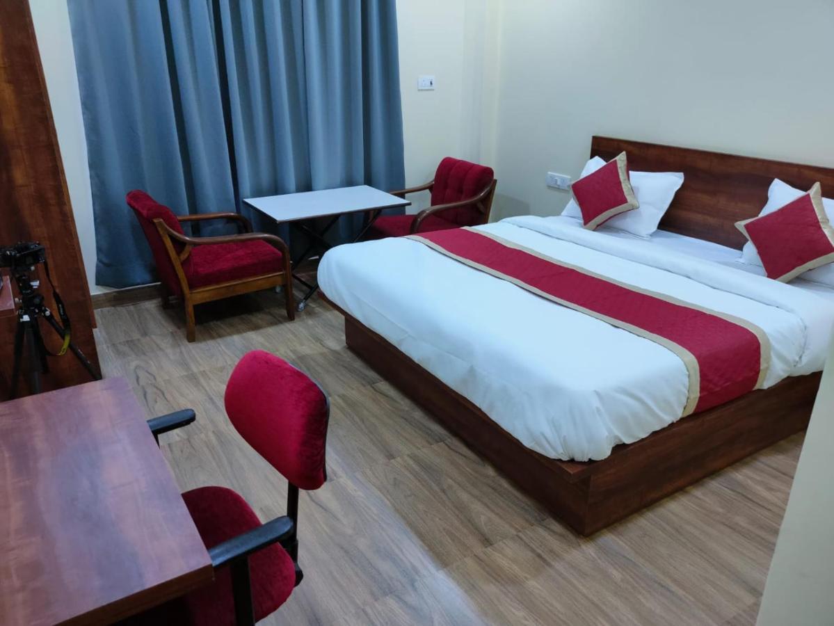 Hotel Manorama Inn 러크나우 외부 사진